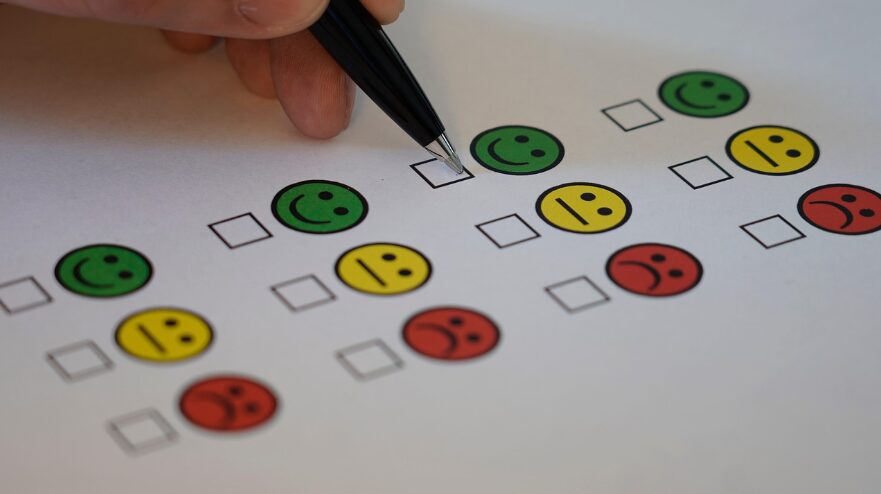 アンケート　チェックマーク