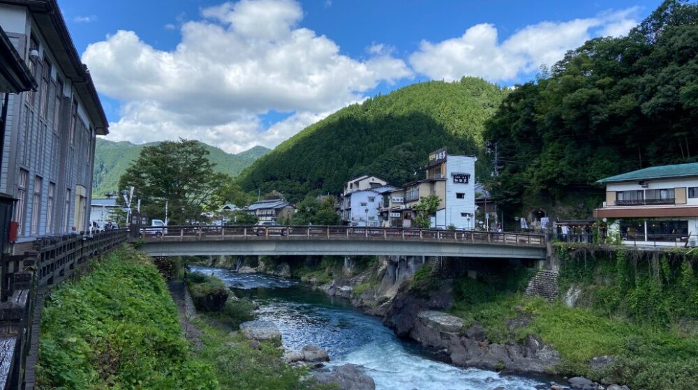 郡上八幡　新橋　吉田川　景色　7月
